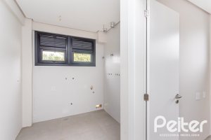 Casa em Condomínio à venda com 279m², 3 dormitórios, 3 suítes, 4 vagas, no bairro Alphaville em PORTO ALEGRE