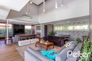 Casa em Condomínio à venda com 418m², 3 dormitórios, 3 suítes, 6 vagas, no bairro Terra Ville em PORTO ALEGRE