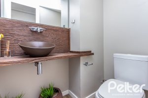 Casa em Condomínio à venda com 418m², 3 dormitórios, 3 suítes, 6 vagas, no bairro Terra Ville em PORTO ALEGRE