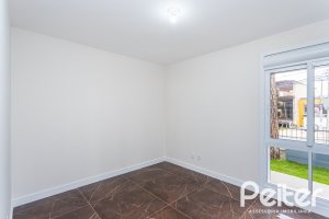 Casa em Condomínio à venda com 153m², 3 dormitórios, 3 suítes, 3 vagas, no bairro Mountain Ville em PORTO ALEGRE