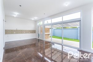 Casa em Condomínio à venda com 153m², 3 dormitórios, 3 suítes, 3 vagas, no bairro Mountain Ville em PORTO ALEGRE