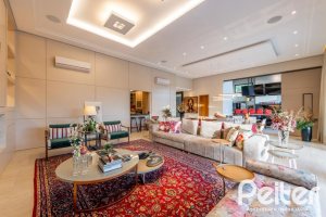 Casa em Condomínio à venda com 550m², 5 dormitórios, 4 suítes, 4 vagas, no bairro Terra Ville em PORTO ALEGRE