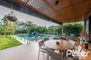 Casa em Condomínio à venda com 550m², 5 dormitórios, 4 suítes, 4 vagas, no bairro Terra Ville em PORTO ALEGRE