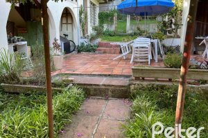 Casa à venda com 120m², 1 dormitório, 2 vagas, no bairro Vila Assunção em Porto Alegre