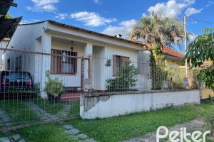 Casa à venda com 120m², 1 dormitório, 2 vagas, no bairro Vila Assunção em Porto Alegre