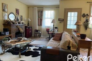 Casa à venda com 120m², 1 dormitório, 2 vagas, no bairro Vila Assunção em Porto Alegre