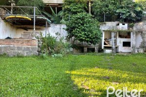 Casa à venda com 120m², 1 dormitório, 2 vagas, no bairro Vila Assunção em Porto Alegre