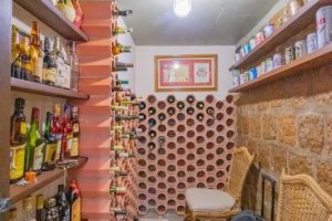 Casa à venda com 430m², 3 dormitórios, 2 suítes, 4 vagas, no bairro Vila Assunção em Porto Alegre