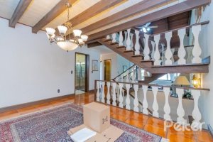 Casa à venda com 430m², 3 dormitórios, 2 suítes, 4 vagas, no bairro Vila Assunção em Porto Alegre