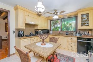 Casa à venda com 430m², 3 dormitórios, 2 suítes, 4 vagas, no bairro Vila Assunção em Porto Alegre