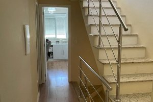 Casa em Condomínio à venda com 132m², 2 dormitórios, 1 suíte, 1 vaga, no bairro Hípica em Porto Alegre