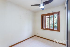 Casa à venda com 171m², 3 dormitórios, 1 suíte, 2 vagas, no bairro Ipanema em Porto Alegre