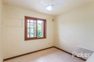 Casa à venda com 171m², 3 dormitórios, 1 suíte, 2 vagas, no bairro Ipanema em Porto Alegre