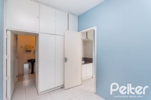 Casa à venda com 225m², 4 dormitórios, 2 suítes, 4 vagas, no bairro Tristeza em Porto Alegre