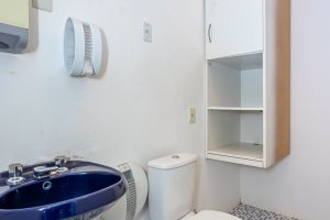 Casa à venda com 225m², 4 dormitórios, 2 suítes, 4 vagas, no bairro Tristeza em Porto Alegre