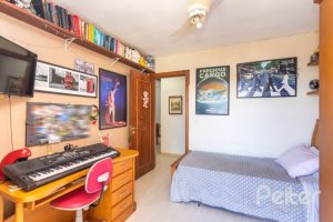 Casa em Condomínio à venda com 255m², 3 dormitórios, 1 suíte, 4 vagas, no bairro Jardim Isabel em Porto Alegre