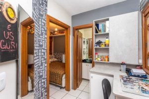 Casa em Condomínio à venda com 255m², 3 dormitórios, 1 suíte, 4 vagas, no bairro Jardim Isabel em Porto Alegre