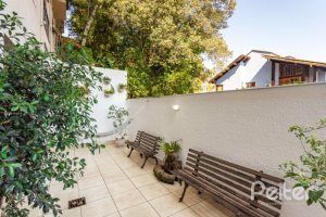 Casa em Condomínio à venda com 255m², 3 dormitórios, 1 suíte, 4 vagas, no bairro Jardim Isabel em Porto Alegre