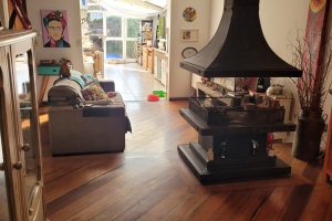 Casa à venda com 176m², 3 dormitórios, 1 suíte, 4 vagas, no bairro Jardim Isabel em Porto Alegre