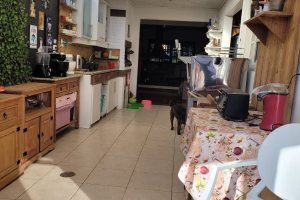 Casa à venda com 176m², 3 dormitórios, 1 suíte, 4 vagas, no bairro Jardim Isabel em Porto Alegre