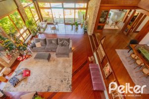 Casa em Condomínio à venda com 600m², 4 dormitórios, 2 suítes, 5 vagas, no bairro Cavalhada em PORTO ALEGRE