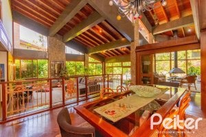 Casa em Condomínio à venda com 600m², 4 dormitórios, 2 suítes, 5 vagas, no bairro Cavalhada em PORTO ALEGRE