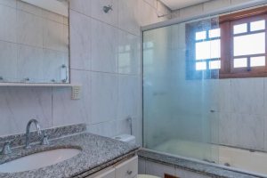  à venda, no bairro  em 