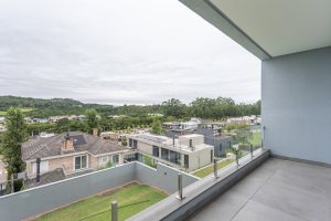 Casa em Condomínio à venda com 286m², 3 dormitórios, 3 suítes, 4 vagas, no bairro Alphaville em PORTO ALEGRE