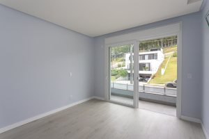 Casa em Condomínio à venda com 286m², 3 dormitórios, 3 suítes, 4 vagas, no bairro Alphaville em PORTO ALEGRE