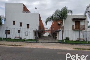 Casa em Condomínio à venda com 117m², 3 dormitórios, 1 suíte, 2 vagas, no bairro Tristeza em Porto Alegre