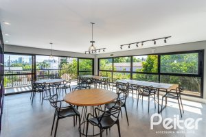 Apartamento à venda com 108m², 3 dormitórios, 1 suíte, 2 vagas, no bairro Tristeza em PORTO ALEGRE