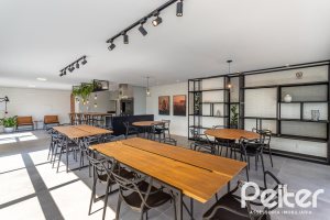 Apartamento à venda com 108m², 3 dormitórios, 1 suíte, 2 vagas, no bairro Tristeza em PORTO ALEGRE