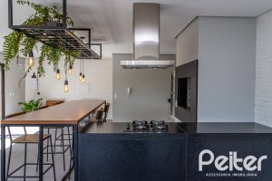 Apartamento à venda com 108m², 3 dormitórios, 1 suíte, 2 vagas, no bairro Tristeza em PORTO ALEGRE
