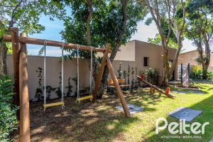 Apartamento à venda com 108m², 3 dormitórios, 1 suíte, 2 vagas, no bairro Tristeza em PORTO ALEGRE