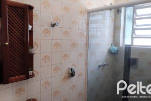 Casa à venda com 160m², 3 dormitórios, 1 suíte, 5 vagas, no bairro Nonoai em Porto Alegre