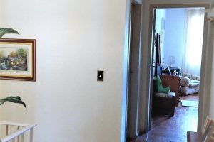 Casa à venda com 160m², 3 dormitórios, 1 suíte, 5 vagas, no bairro Nonoai em Porto Alegre