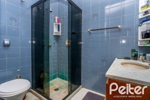 Casa à venda com 600m², 6 dormitórios, 3 suítes, 5 vagas, no bairro Tristeza em Porto Alegre