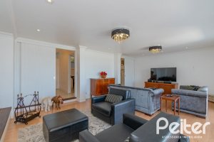 Casa à venda com 312m², 5 dormitórios, 5 suítes, 5 vagas, no bairro Vila Conceição em Porto Alegre