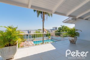 Casa à venda com 312m², 5 dormitórios, 5 suítes, 5 vagas, no bairro Vila Conceição em Porto Alegre