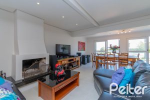 Casa à venda com 312m², 5 dormitórios, 5 suítes, 5 vagas, no bairro Vila Conceição em Porto Alegre