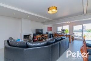 Casa à venda com 312m², 5 dormitórios, 5 suítes, 5 vagas, no bairro Vila Conceição em Porto Alegre