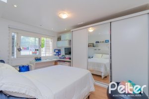 Casa à venda com 312m², 5 dormitórios, 5 suítes, 5 vagas, no bairro Vila Conceição em Porto Alegre