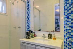 Casa à venda com 312m², 5 dormitórios, 5 suítes, 5 vagas, no bairro Vila Conceição em Porto Alegre