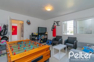 Casa à venda com 312m², 5 dormitórios, 5 suítes, 5 vagas, no bairro Vila Conceição em Porto Alegre