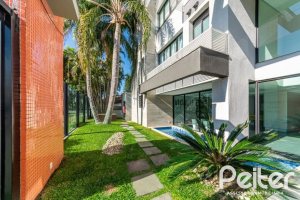 Apartamento à venda com 40m², 1 dormitório, 1 vaga, no bairro Cristal em PORTO ALEGRE