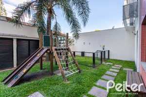 Apartamento à venda com 40m², 1 dormitório, 1 suíte, 1 vaga, no bairro Cristal em PORTO ALEGRE