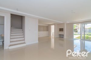 Casa em Condomínio à venda com 293m², 3 dormitórios, 3 suítes, 3 vagas, no bairro Tristeza em Porto Alegre