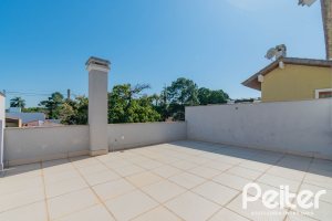 Casa em Condomínio à venda com 293m², 3 dormitórios, 3 suítes, 3 vagas, no bairro Tristeza em Porto Alegre