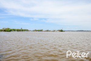 Casa em Condomínio à venda com 293m², 3 dormitórios, 3 suítes, 3 vagas, no bairro Tristeza em Porto Alegre