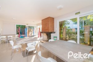 Casa em Condomínio à venda com 293m², 3 dormitórios, 3 suítes, 3 vagas, no bairro Tristeza em Porto Alegre